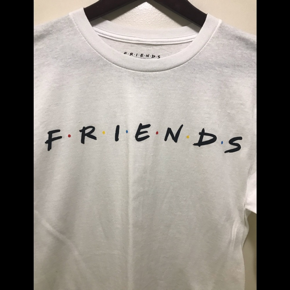 👩‍👩‍👧‍👧 Friends 90’s TV show official shirt
